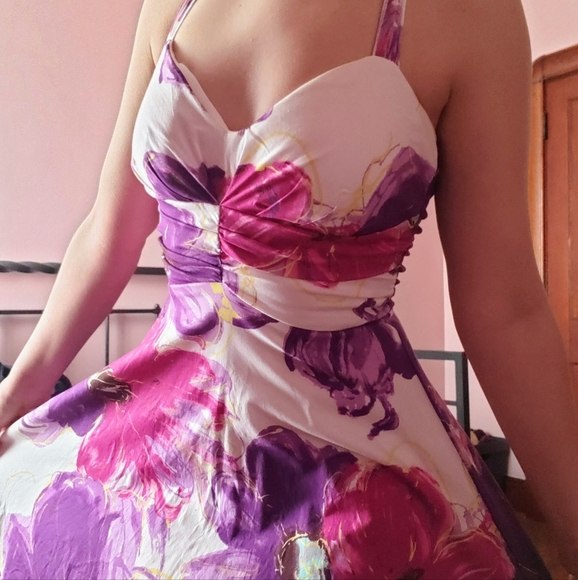 Dress - Picture 3 of 10